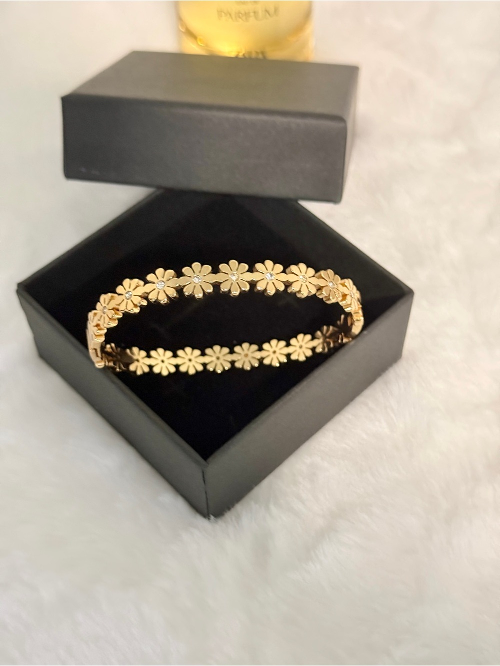 β¨RESTOCK β¨Gold Floral Daisy Bracelet - Women's Jewelry